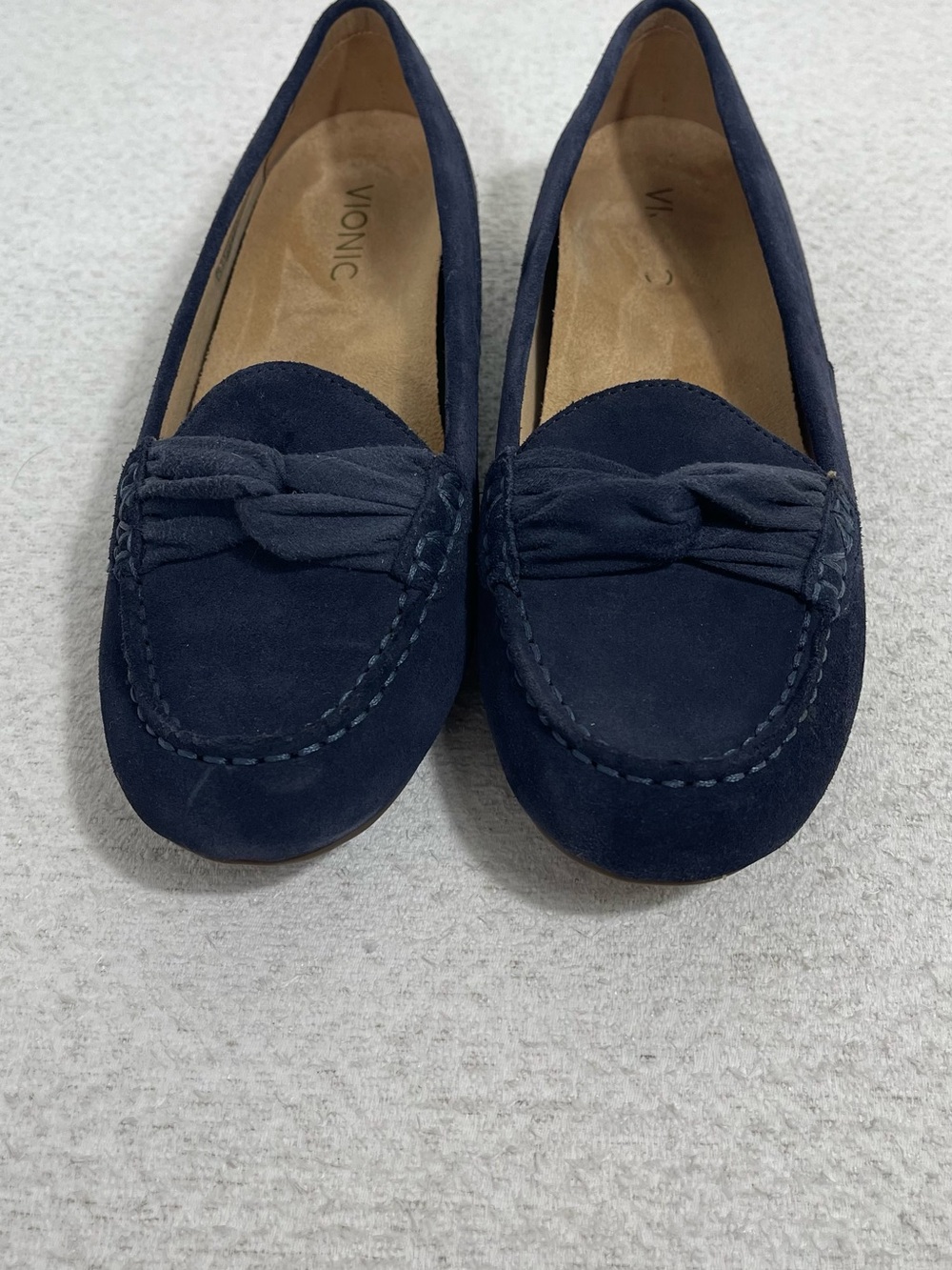 Vionic Women's Blue Suede Slip-On Loafer Flats w/ Bow Round Toe Sz9. SKU#0557